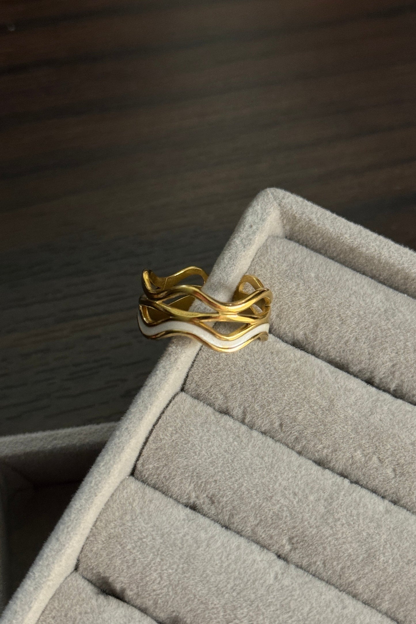 Wavy Layered Ring