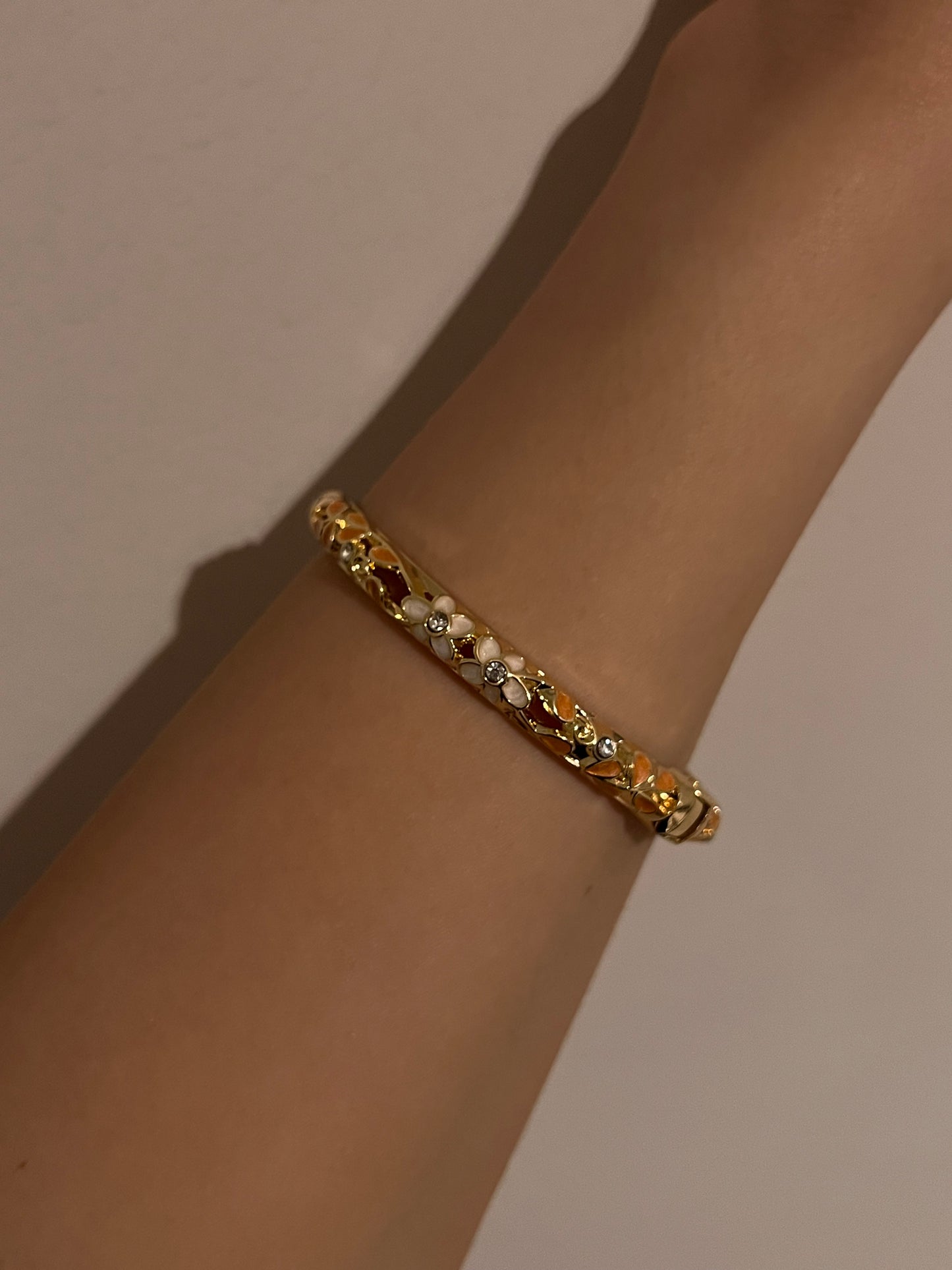 shiny stud flora bangle