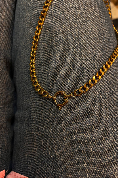 The nexus necklace