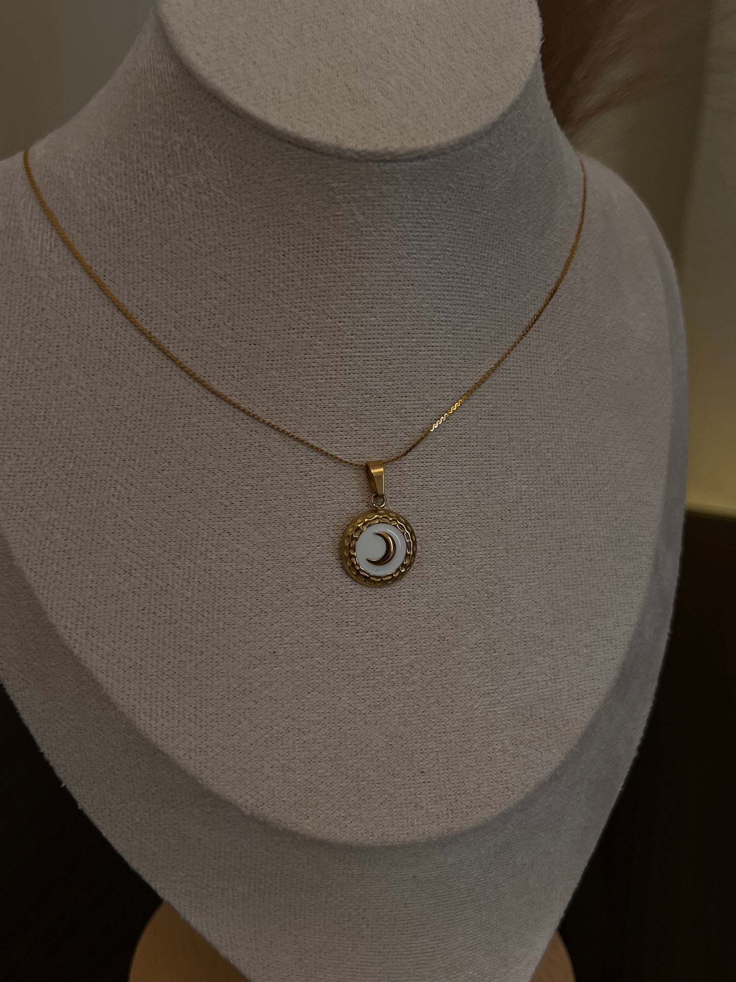 mini moon circle