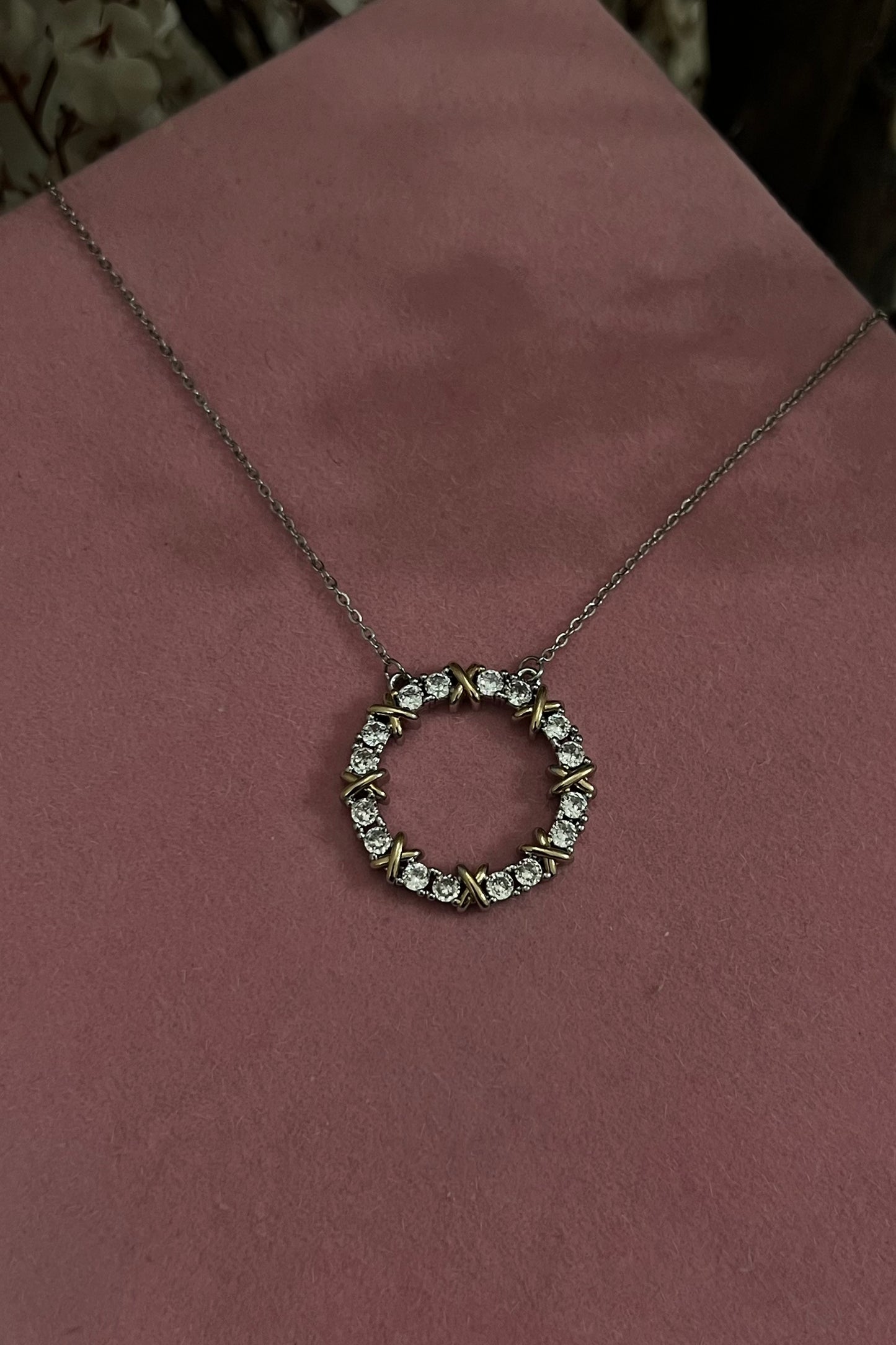 Round tiffany necklace