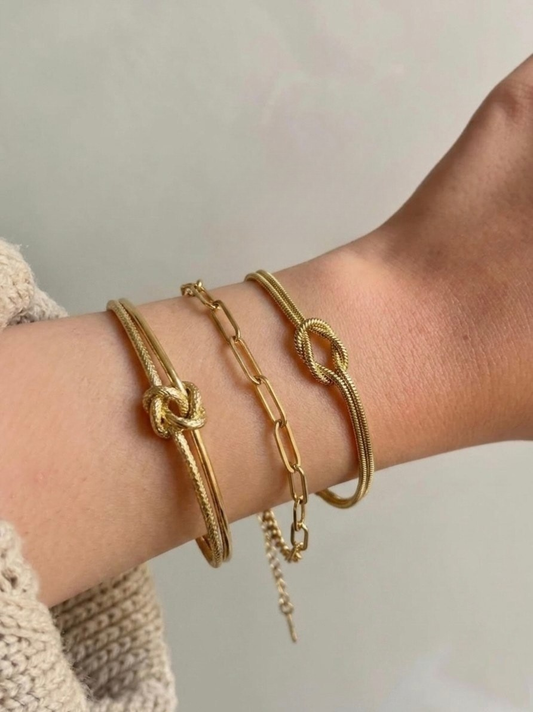 the bracelet stack